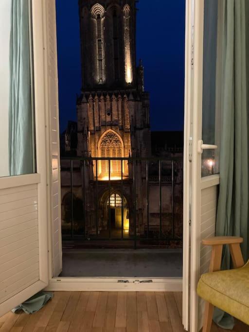 Appart 90M2 Lumineux, Centre, Vue Eglise Penchee Кан Екстериор снимка