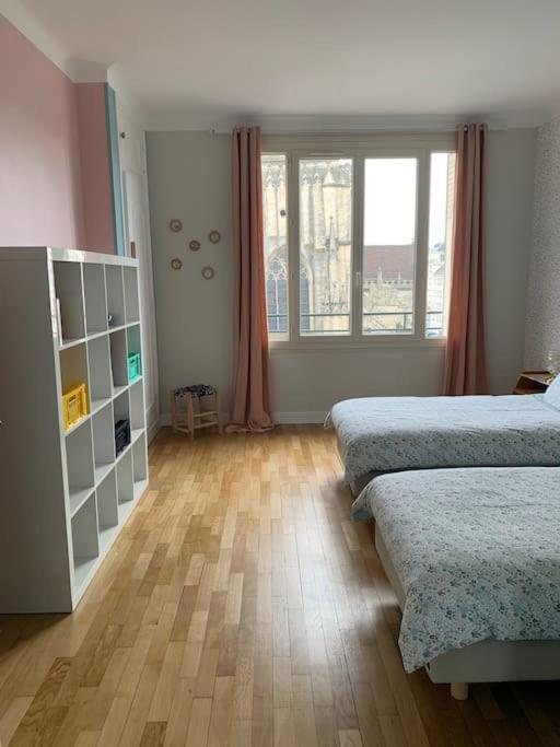 Appart 90M2 Lumineux, Centre, Vue Eglise Penchee Кан Екстериор снимка
